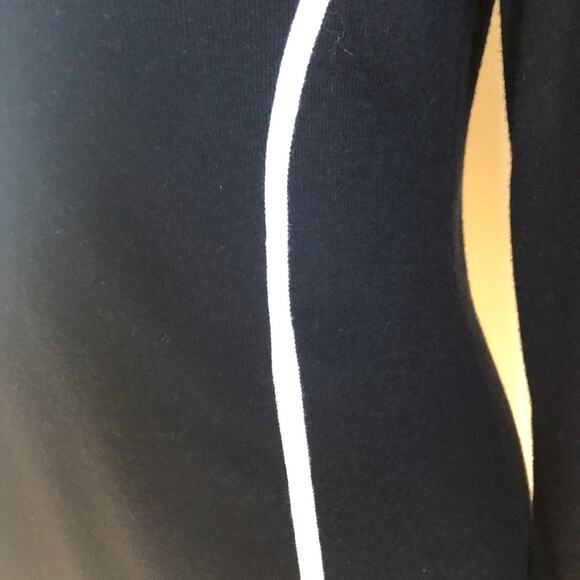 NIC + ZOE Black With Piping Scoop Neck Long Sleeve top/sweater  - Medium - Picture 2 of 6